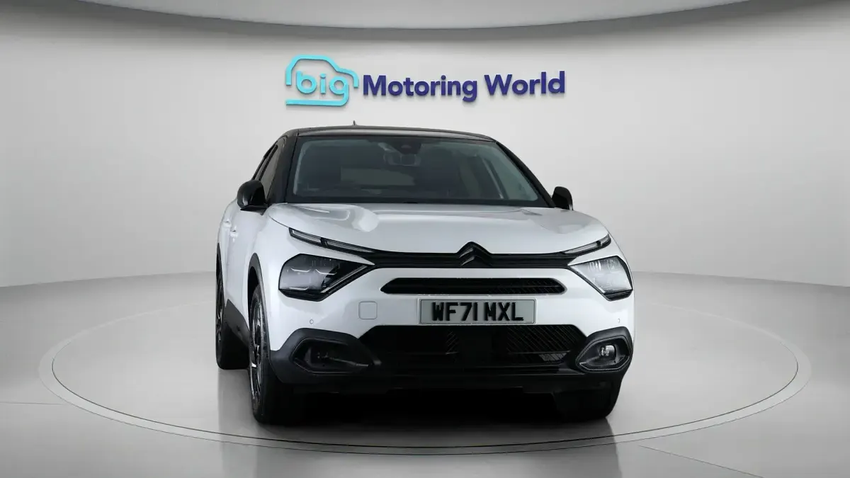 Used Citroën C4 PureTech 131 HP (96 kW) 2022 White Hatchback