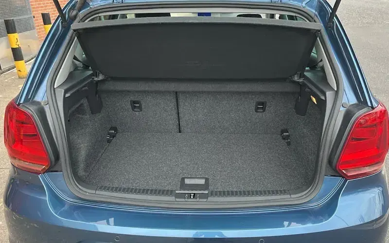 Used VW Polo Edition 90 HP (66 kW) 2017 Blue Hatchback