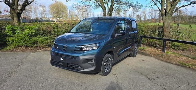 New Peugeot Partner 131 HP (96 kW) 2026 Kiama blue MPV