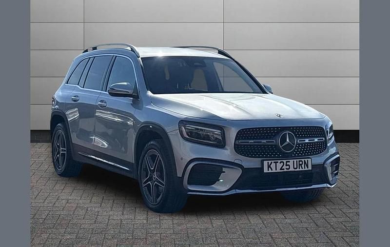 Used Mercedes GLB200 Executive 150 HP (110 kW) 2025 Silver SUV