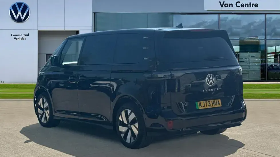 Usado VW ID. Buzz Pro 150 kW (204 CV) 2024 Negro Monovolumen