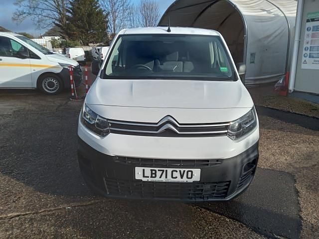 Used Citroën Berlingo 100 HP (73 kW) 2021 White MPV