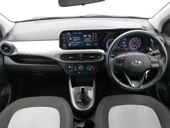 Used Hyundai i10 Premium 84 HP (61 kW) 2021 Red Hatchback