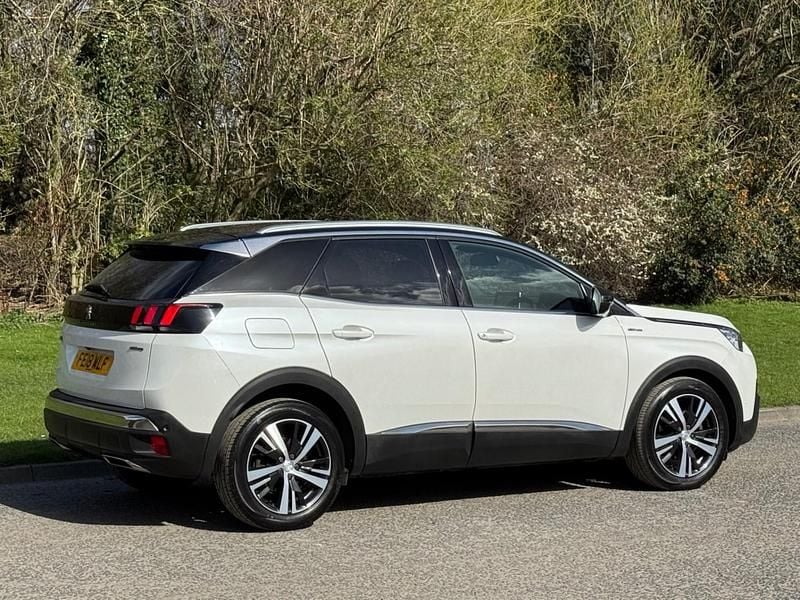 Used Peugeot 3008 GT-line 130 HP (95 kW) 2018 White metallic SUV
