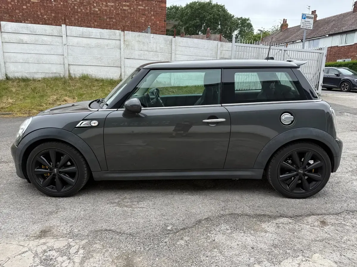 Used Mini Cooper S Hatch 184 HP (135 kW) 2011 Grey Hatchback