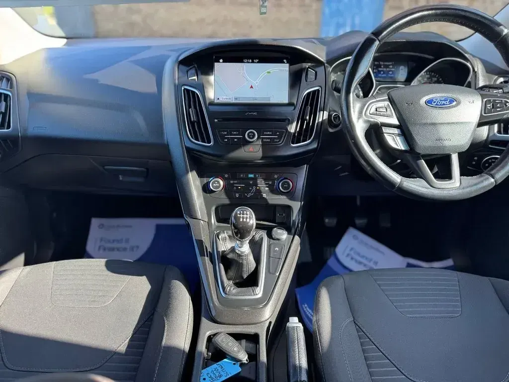 Used Ford Focus Titanium 120 HP (88 kW) 2017 Black Hatchback