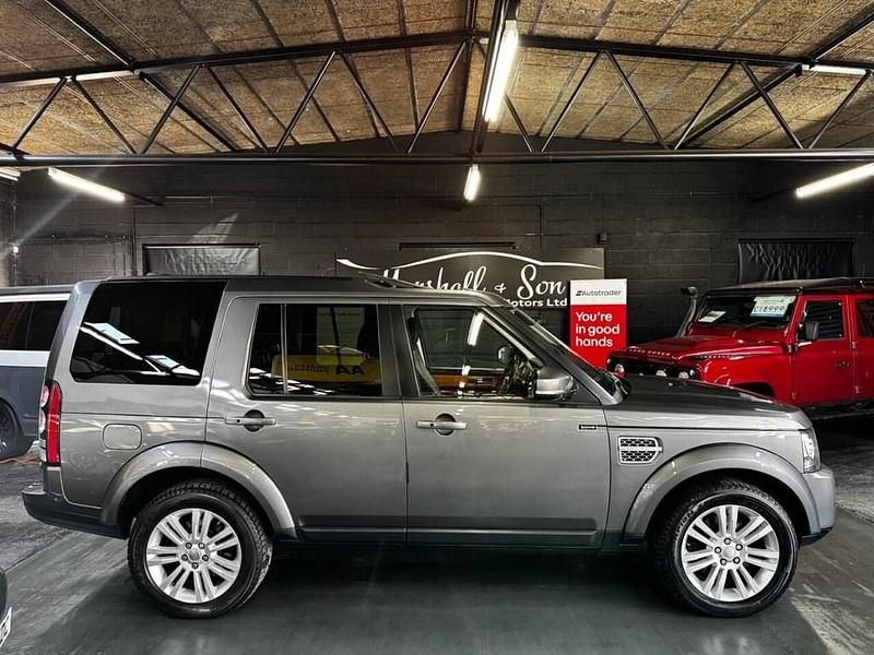 Used Land Rover Discovery HSE 256 HP (188 kW) 2015 Grey SUV
