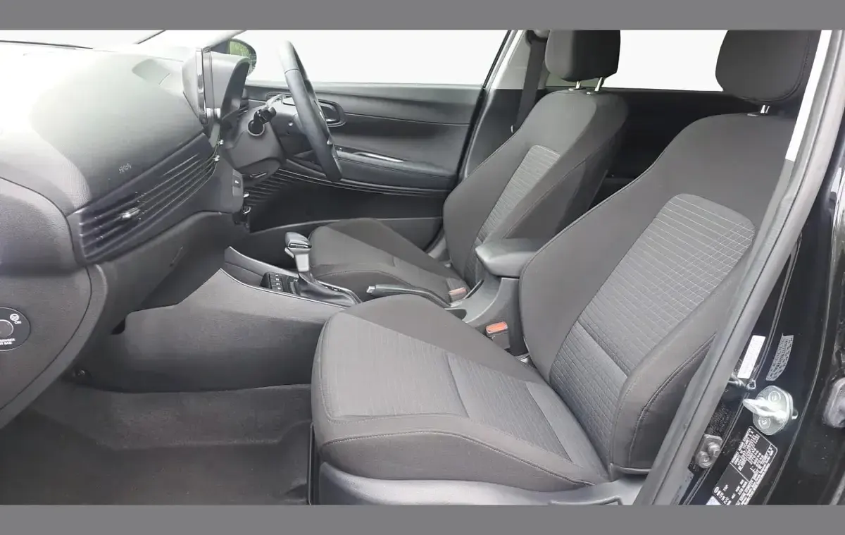 Used Hyundai i20 Premium 99 HP (72 kW) 2023 Black Hatchback