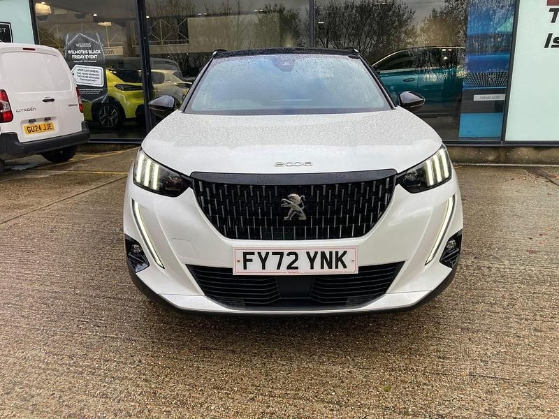 White Used 2022 Peugeot 2008 GT SUV | £15,750 (Fair price) - Image 1/4