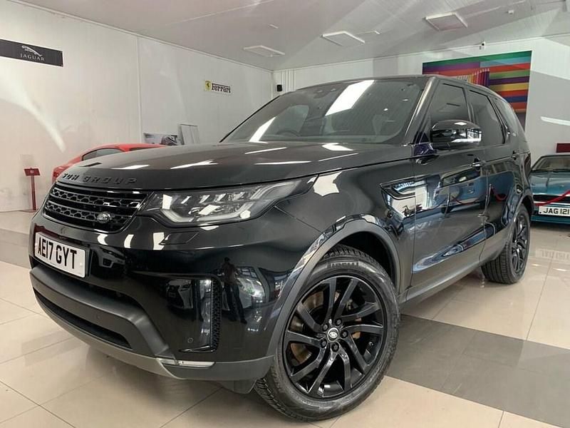 Red Used 2017 Land Rover Discovery 5 HSE SUV | £23,995 (Fair price) - Image 1/4