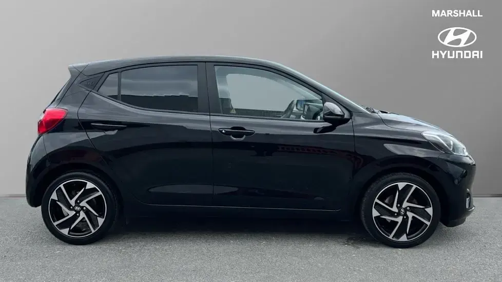 Usado Hyundai i10 Premium 67 HP (49 kW) 2022 Preto Citadino