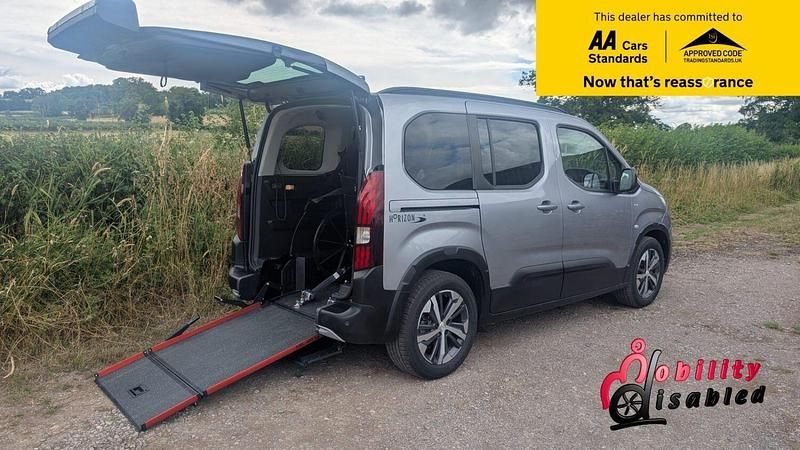 Used Peugeot Rifter GT 129 HP (94 kW) 2024 Grey MPV