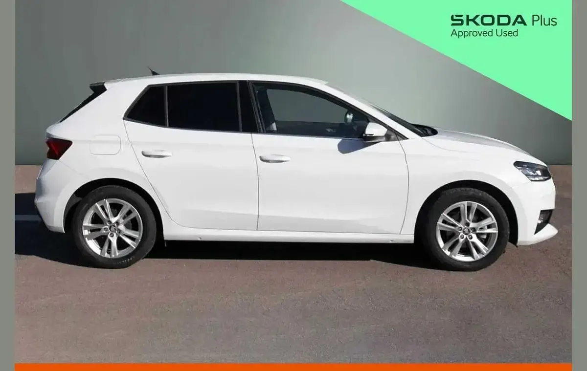 Used Skoda Fabia SE L 113 HP (83 kW) 2025 Moon white metallic Hatchback