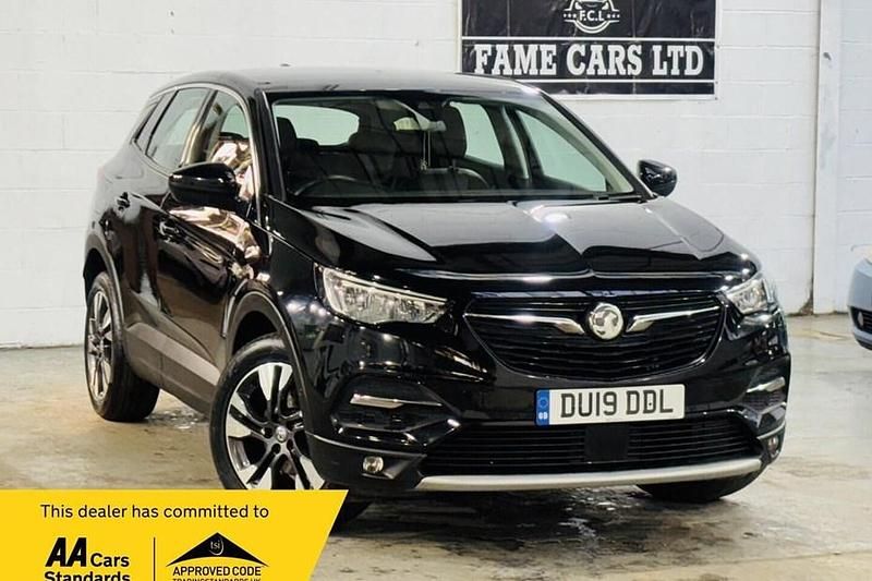 Used Vauxhall Grandland X Sport 130 HP (95 kW) 2019 Black SUV