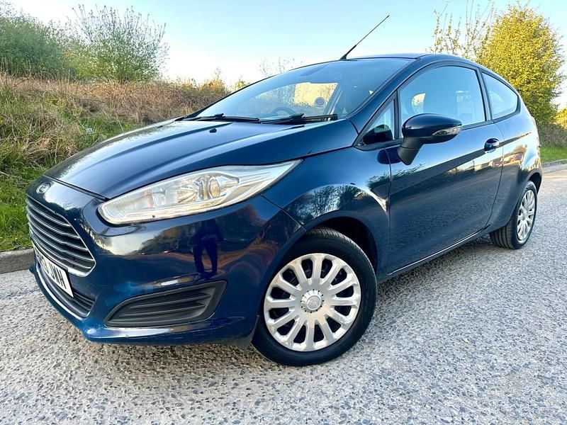 Usado Ford Fiesta Style 2013 Azul Citadino