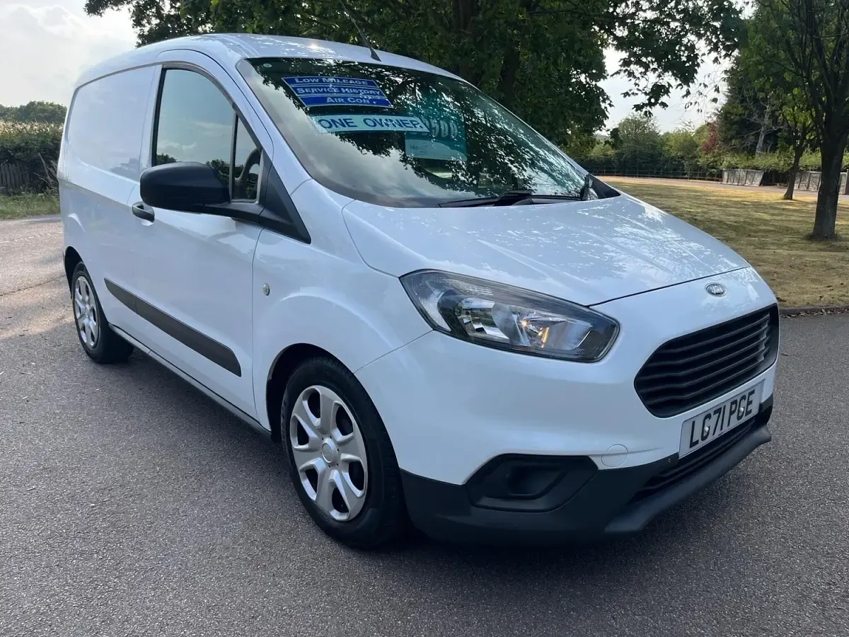 Used Ford Transit Courier Trend 2021 White Van