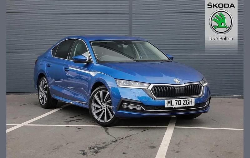 Race blue metallic Used 2020 Skoda Octavia SE L Hatchback | £14,995 (Fair price) - Image 1/4