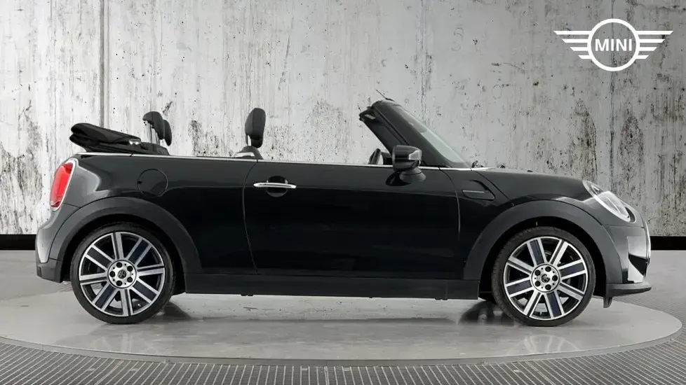 Used Mini Cooper Cabriolet Exclusive 134 HP (98 kW) 2023 Black Cabriolet
