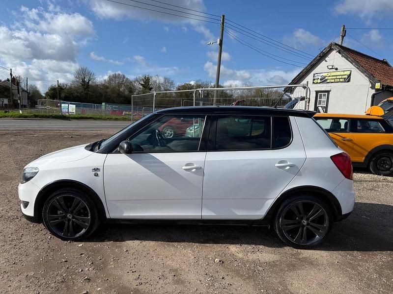 Used Skoda Fabia Monte Carlo 86 HP (63 kW) 2012 White Hatchback