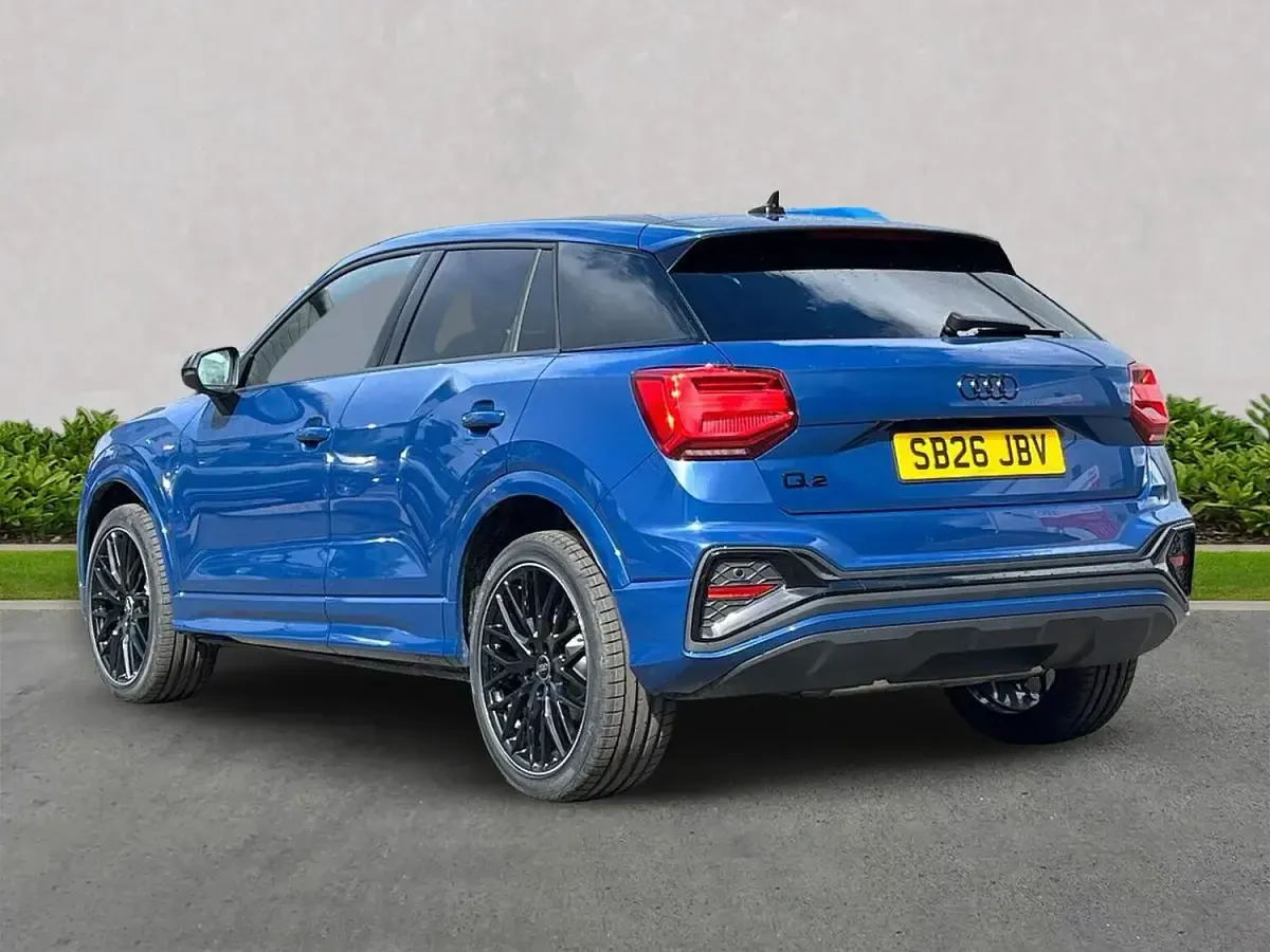 Used Audi Q2 Black Edition 150 HP (110 kW) 2026 Blue SUV