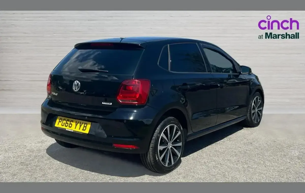 Used VW Polo Match 60 HP (44 kW) 2017 Black Hatchback