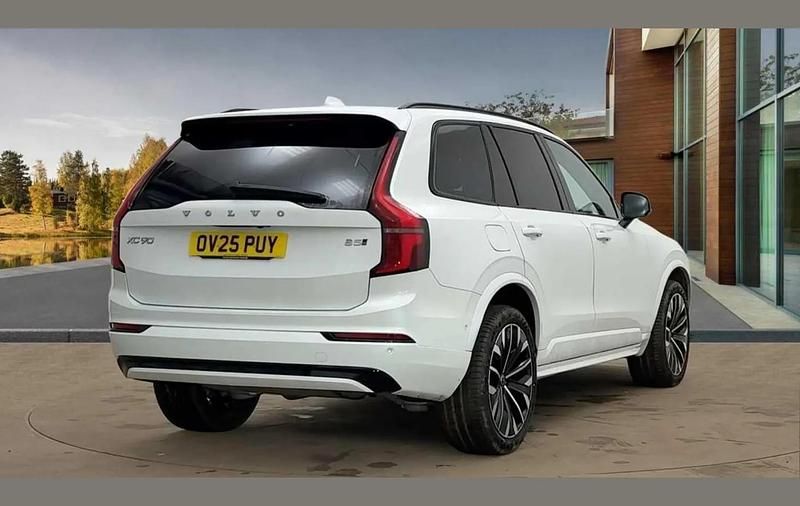 Used Volvo XC90 Plus 247 HP (181 kW) 2025 White SUV
