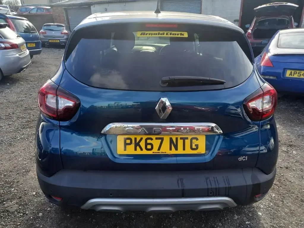 Usado Renault Captur Dynamique 90 CV (66 kW) 2017 Azul SUV