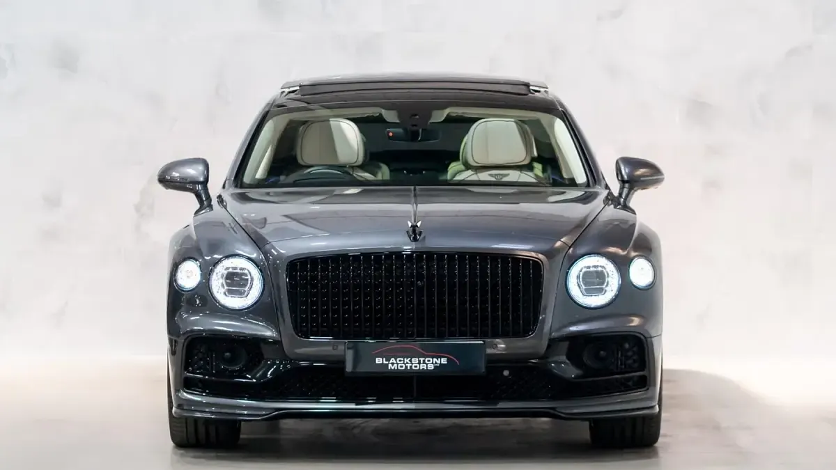 Used Bentley Flying Spur 551 HP (405 kW) 2021 Grey Sedan