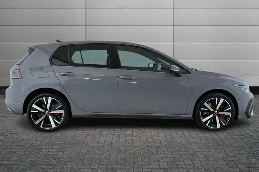 New VW Golf VIII GTE 272 HP (200 kW) 2026 Dolphin grey Hatchback