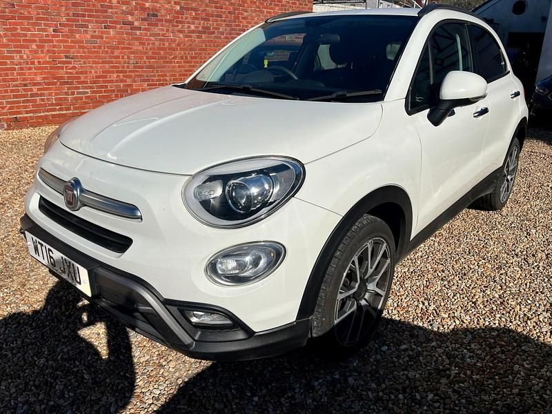 Used Fiat 500X Cross Plus 120 HP (88 kW) 2016 White SUV