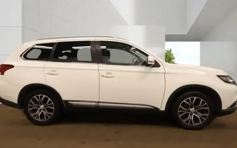 Used Mitsubishi Outlander 150 HP (110 kW) 2016 SUV