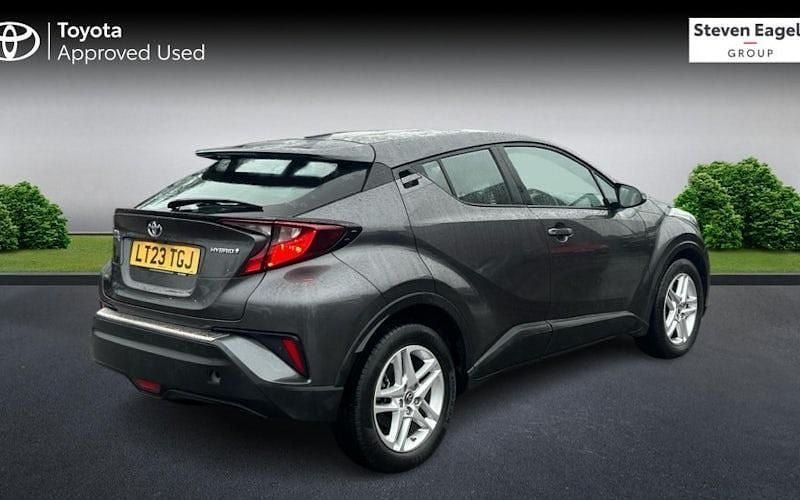 Used Toyota C-HR 122 HP (89 kW) 2023 SUV