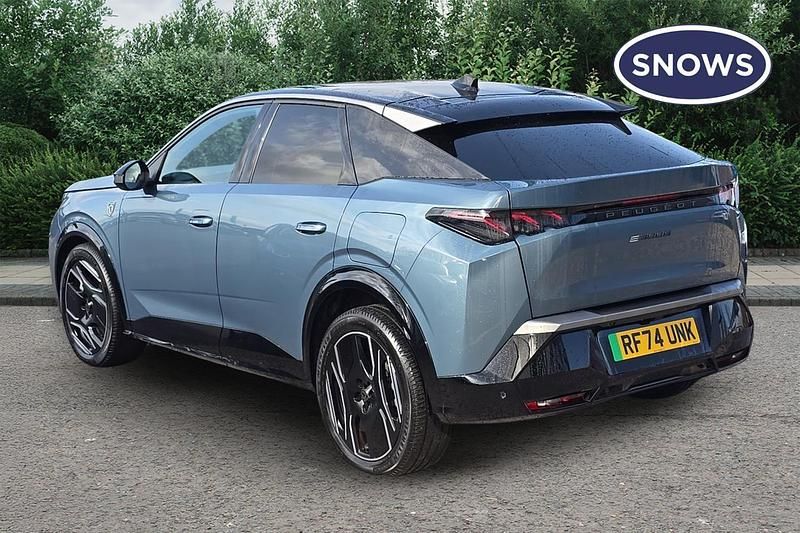 Used Peugeot e-3008 GT 156 kW (213 HP) 2024 Elixir red SUV