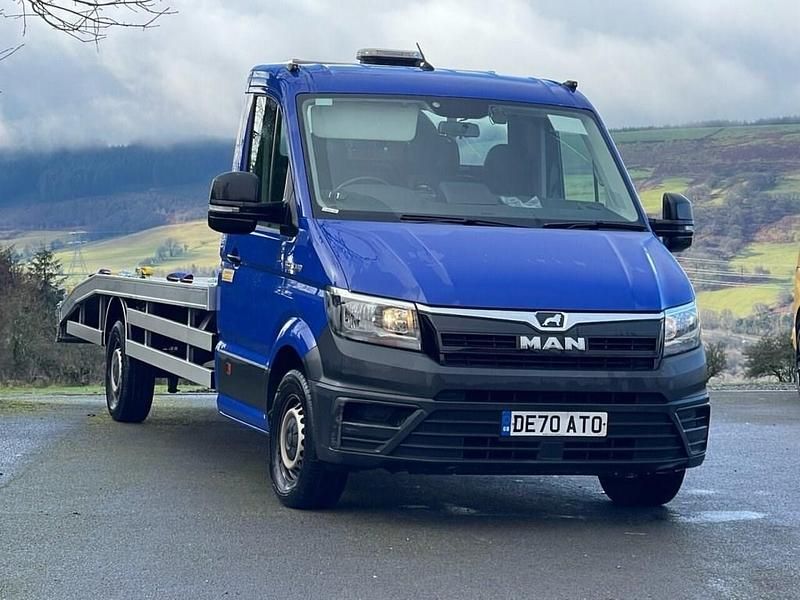 Used MAN TGE 140 HP (102 kW) 2020 Blue Van