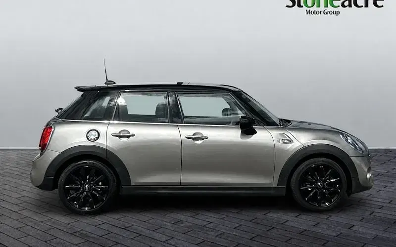 Used Mini Cooper S Exclusive 178 HP (130 kW) 2022 Silver Hatchback