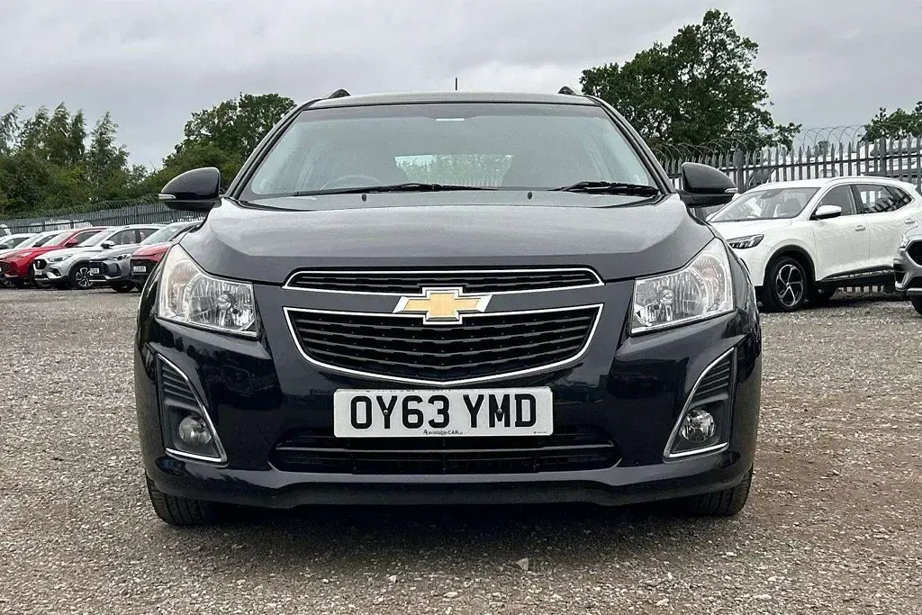 Used Chevrolet Cruze LT 2013 Black Estate
