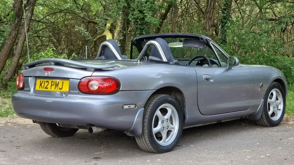Usado Mazda MX5 2005 Cinzento Cabrios