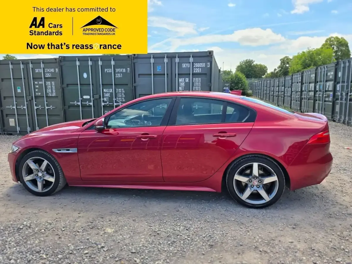 Used Jaguar XE R-Sport 180 HP (132 kW) 2016 Red Sedan