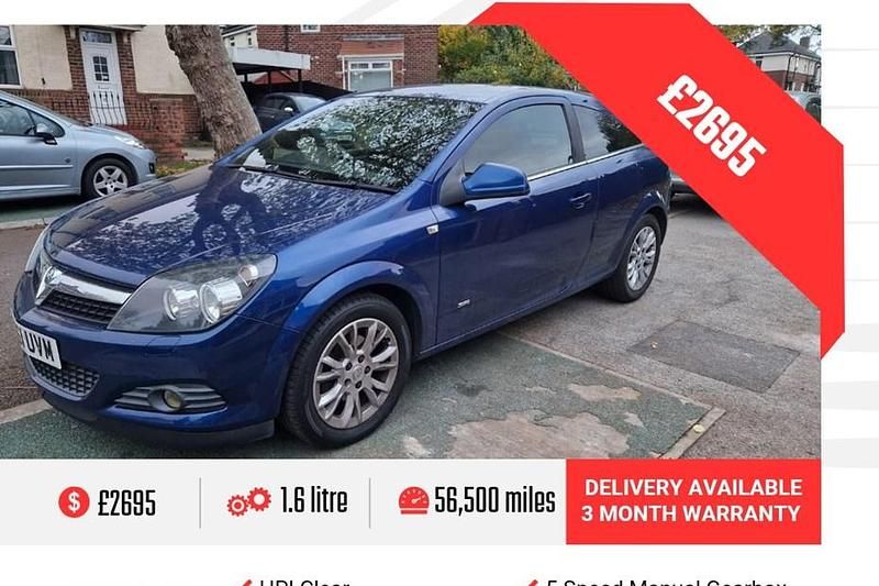 Blue Used 2011 Vauxhall Astra SRi Hatchback | £2,695 (Good price) - Image 1/1