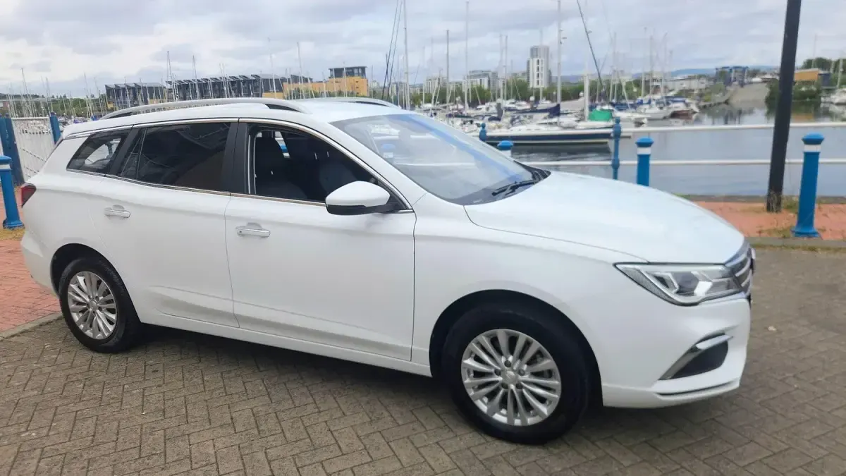Used MG MG5 EV Exclusive 114 kW (156 HP) 2021 White Estate