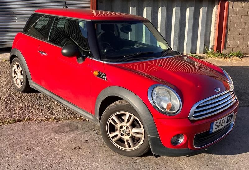 Red Used 2011 Mini ONE Hatch Hatchback | £1,250 (Super price) - Image 1/4