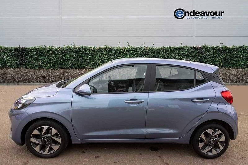 Used Hyundai i10 Advanced 2024 Blue Hatchback