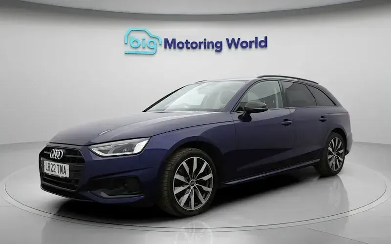 Used Audi A4 Sport 150 HP (110 kW) 2021 Blue Estate