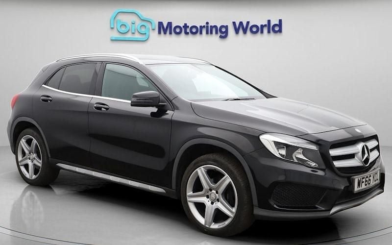 Used Mercedes GLA200 AMG line 136 HP (100 kW) 2016 Black SUV