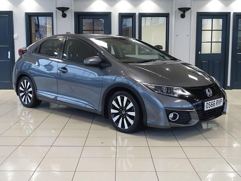 Grey Used 2016 Honda Civic SE Plus Hatchback | £9,440 (Fair price) - Image 1/4