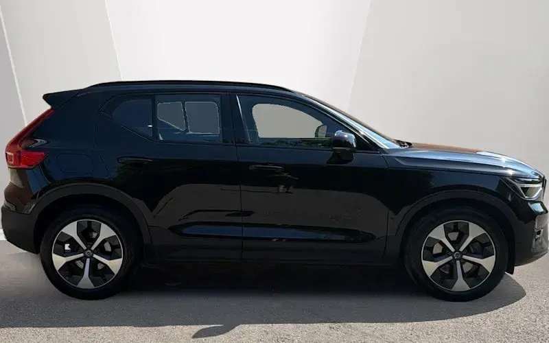 Used Volvo XC40 Plus 197 HP (144 kW) 2026 SUV