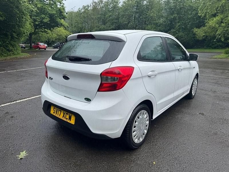 Usado Ford Ka Plus Studio 70 HP (51 kW) 2017 Branco Citadino