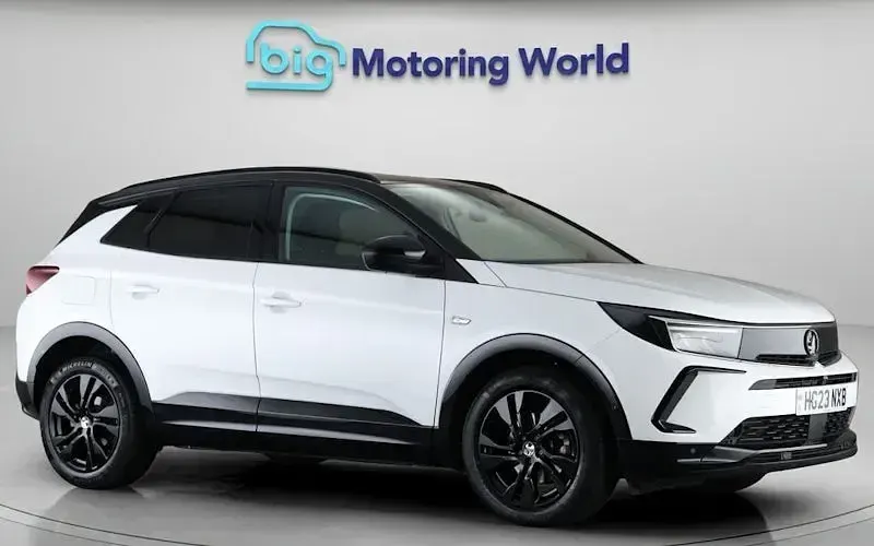 Used Vauxhall Grandland X S 131 HP (96 kW) 2023 SUV