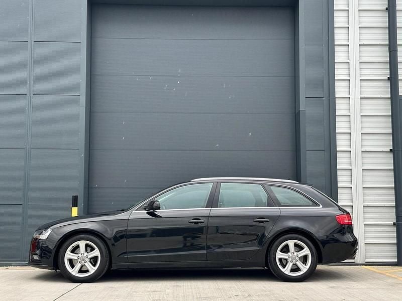 Used Audi A4 Sport 163 HP (119 kW) 2015 Black Estate
