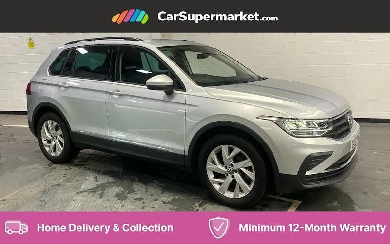 Used 2024 VW Tiguan Life SUV | £19,497 (Super price) - Image 1/4